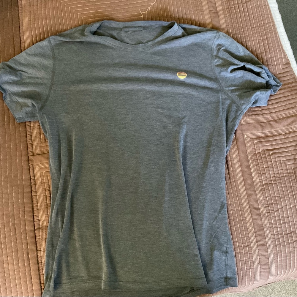 Marine layer athletic shirt